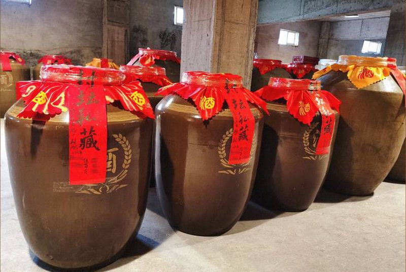 酱香型白酒：一场舌尖上的自然哲学盛宴